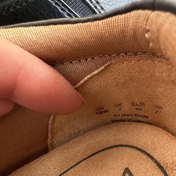 Life Stride Eden Soft System Black Faux Leather Zip Ankle Booties Women’s 10W - Picture 13 of 14